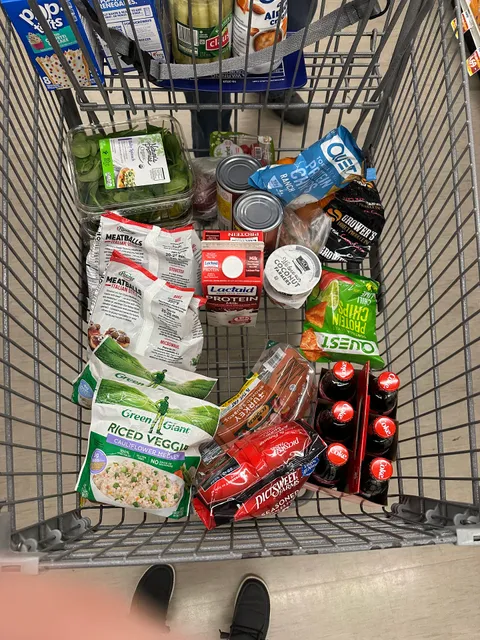 Lafayette Shores Shopping Center