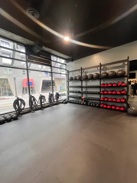 Muay Thai Kickboxing Gym