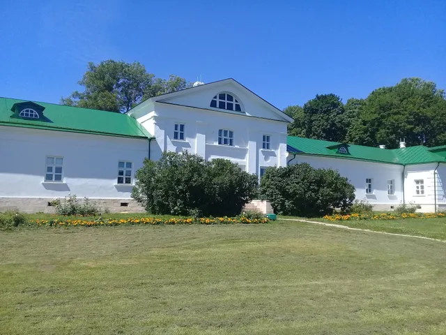 Tolstoy House