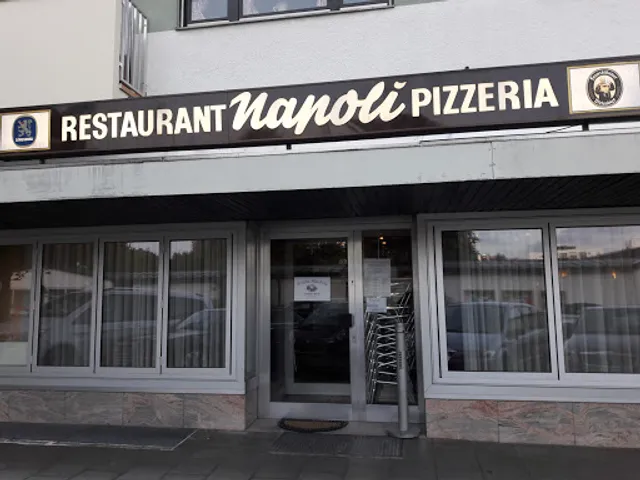 PINOS Napoli Pizzeria