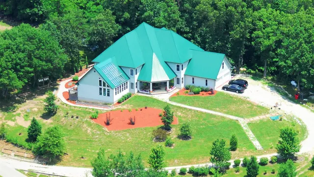 Pinnacle View Inn Bed & Breakfast