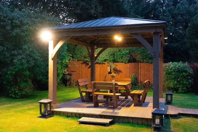 Carmel Apartments 160 Thornhill