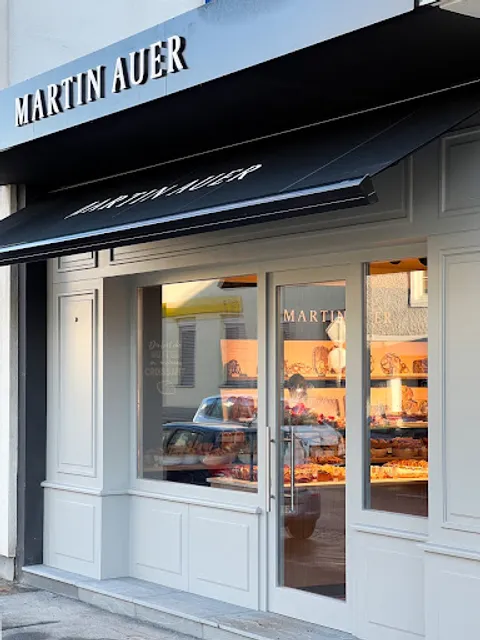 MARTIN AUER