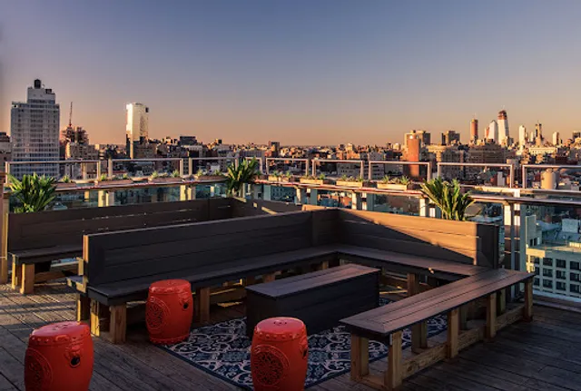 Wyndham Garden Chinatown