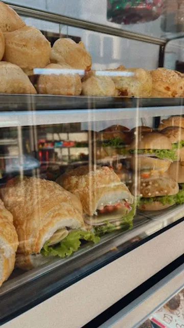 Carlitos Panificadora e Confeitaria