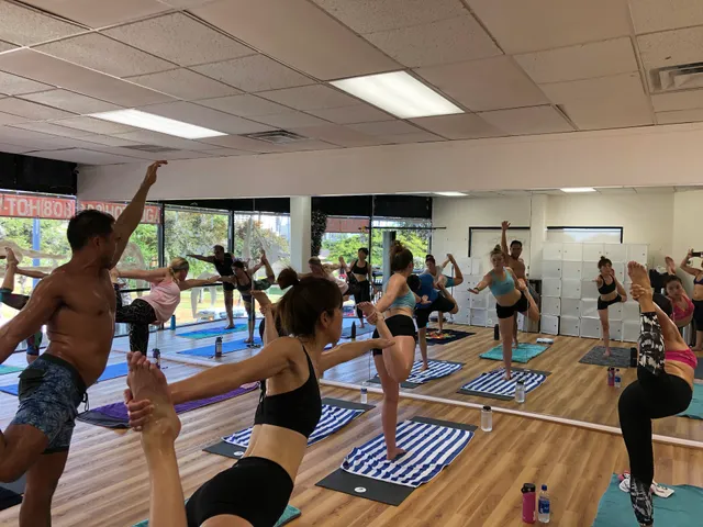 Hot Yoga Waikiki | H•Y•P•E