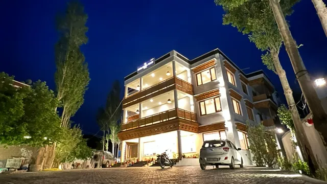 Hotel lungpa valley Skara