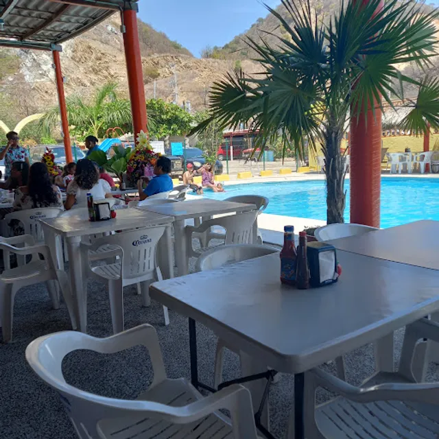 El Mirador Del Derrumbe