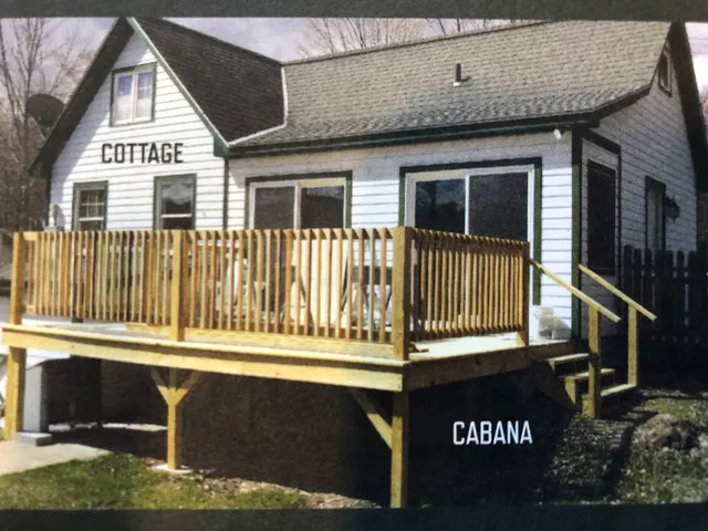 Waterhouses: Lodging, Campground & Marina