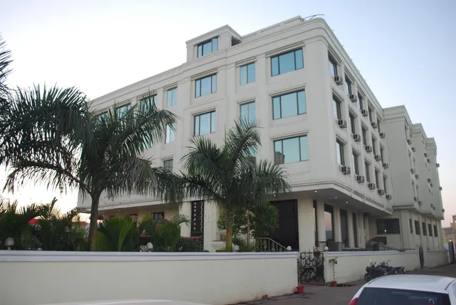 Hotel Jindal Regency