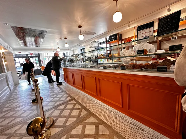 Le Petit Four Bakery