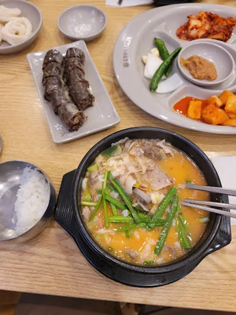 밀양순대돼지국밥