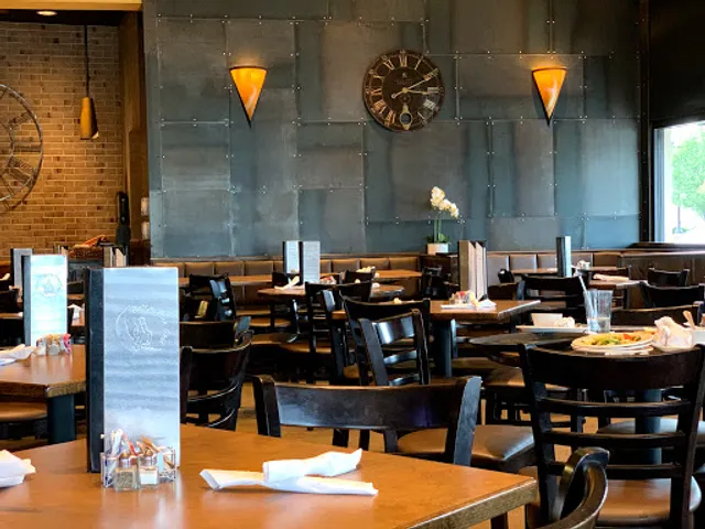 Bella Luna Cafe West