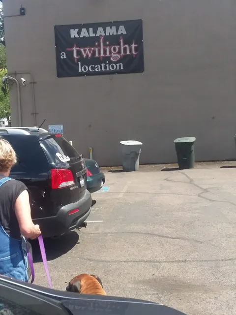 Kalama Shopping Center