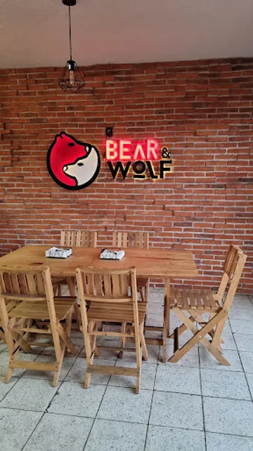 Bear And Wolf Burger & Dogo Gourmet