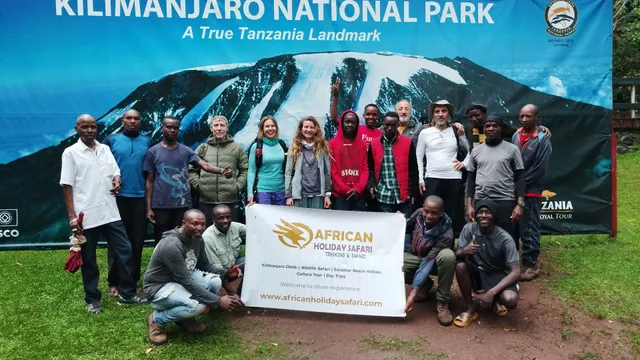 African Holiday Safari Ltd. Tanzania wildlife safari, Mt. Kilimanjaro, Mt. Meru, Trekking, Zanzibar , coffee tour/culture