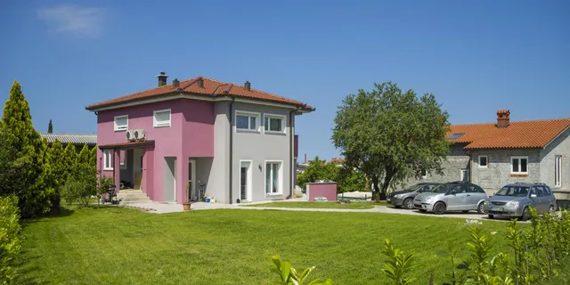 Aparment in White - Vila Magenta