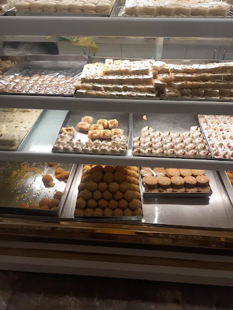 New Shivanshi Sweets & Namkeen