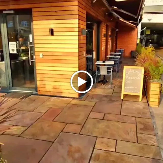 Boleros Pizzeria Café