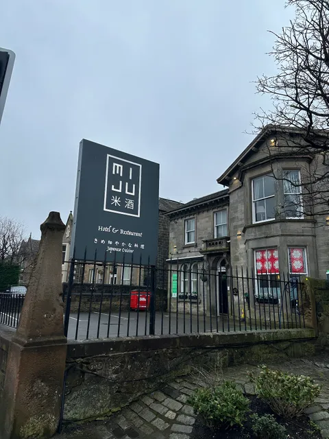 Miju Hotel & Restaurant