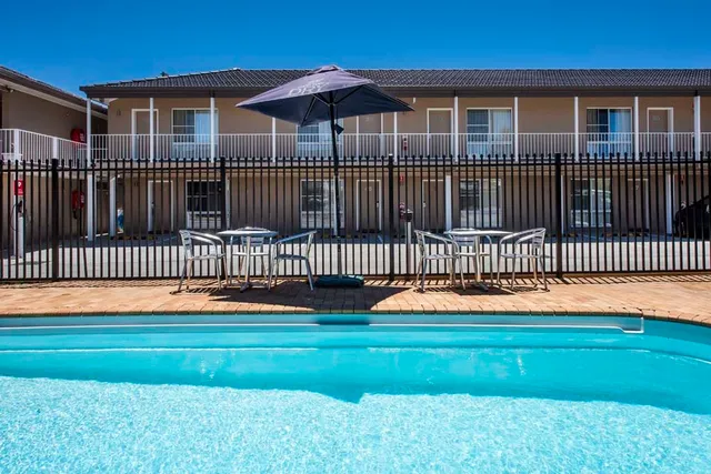 Winning Post Motor Inn