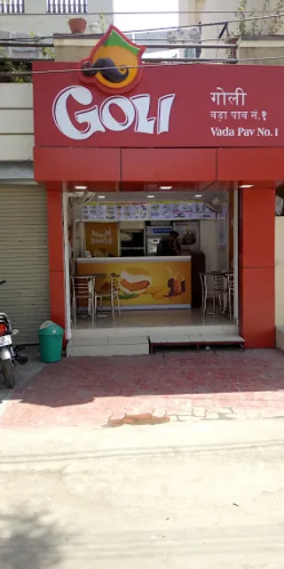 Goli Vada Pav Usha Nagar