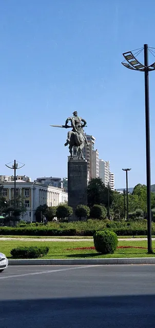 Giorgi Saakadze Monument