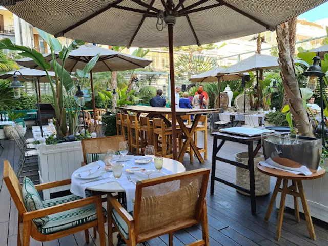 Batuar Restaurant & Bar