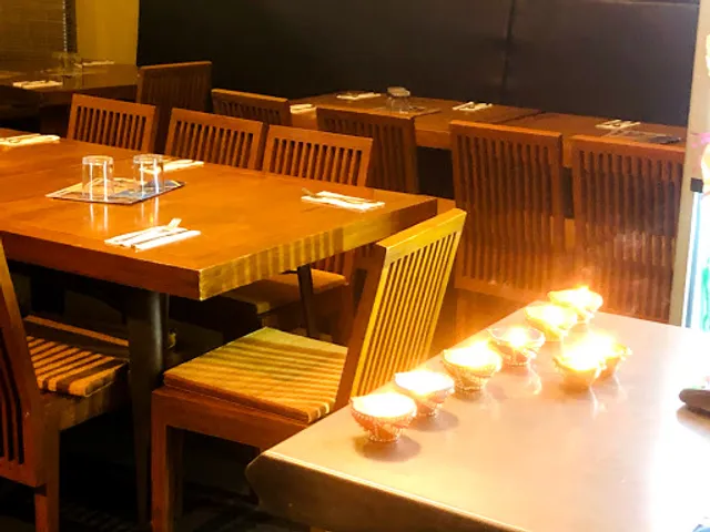 Pahadi Pearl Indian Restaurant and Takeaway