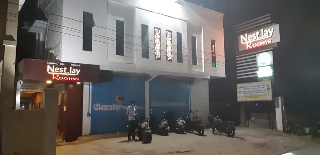 FabHotel Nestlay Rooms Airport - Hotel in Alandur, Chennai