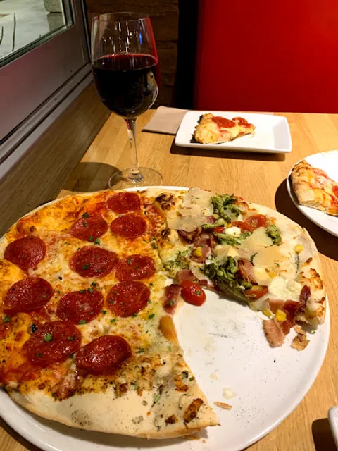 Sauce Pizza & Wine