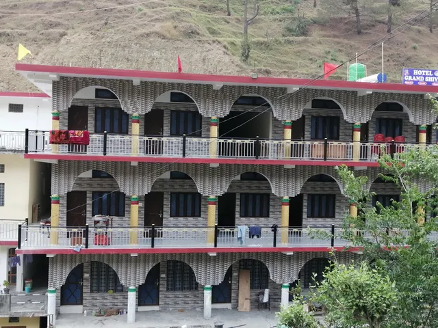 HOTEL GRAND SHIVA YAMUNOTRI ROAD BRAHMKHAL