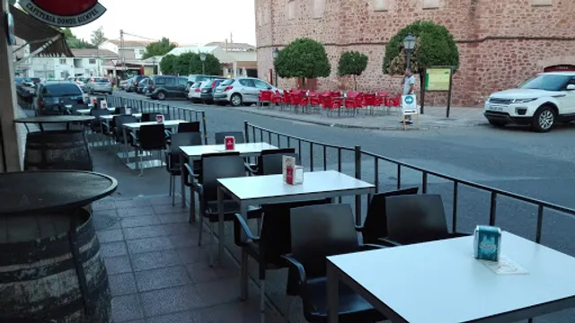 Cafetería Pizzería Donde Siempre