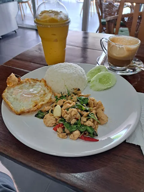 ร้านปักเป้า Pakpao Restaurant and Cafe