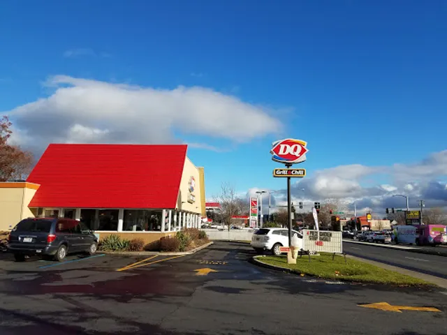 Dairy Queen Grill & Chill
