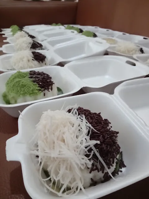 Ketan susu topping lumajang