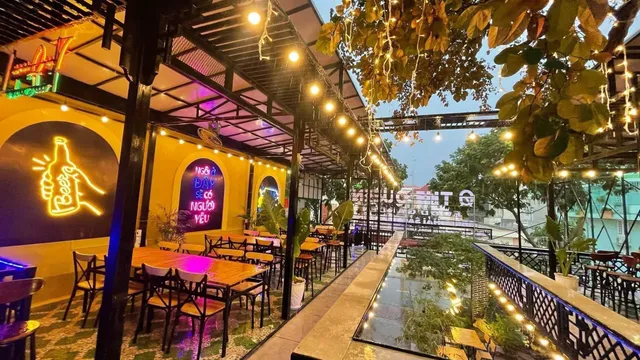 The Queen Food Garden