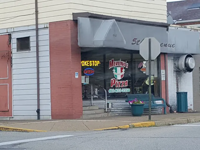 Merlinos Pizza