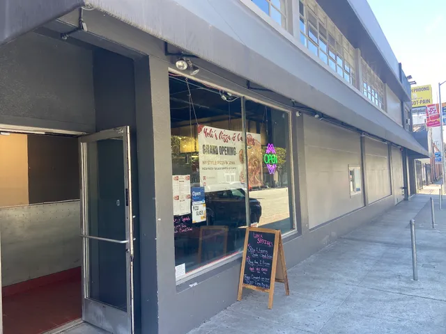 Yoli's Pizza & Catering