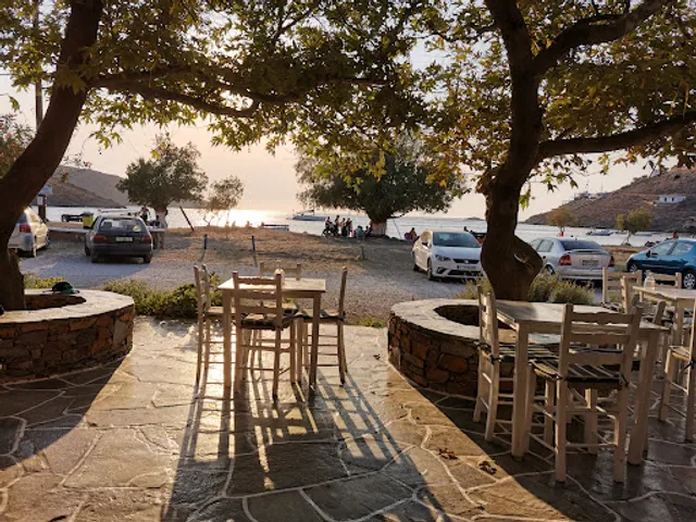 Το Ακρογιάλι