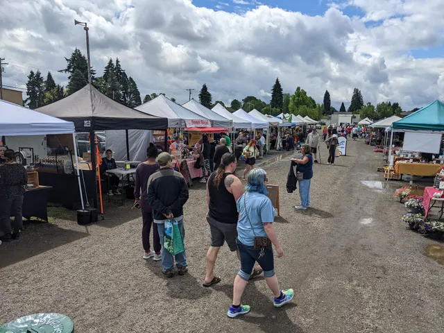 Cowlitz Community Farmers Market: Saturday
