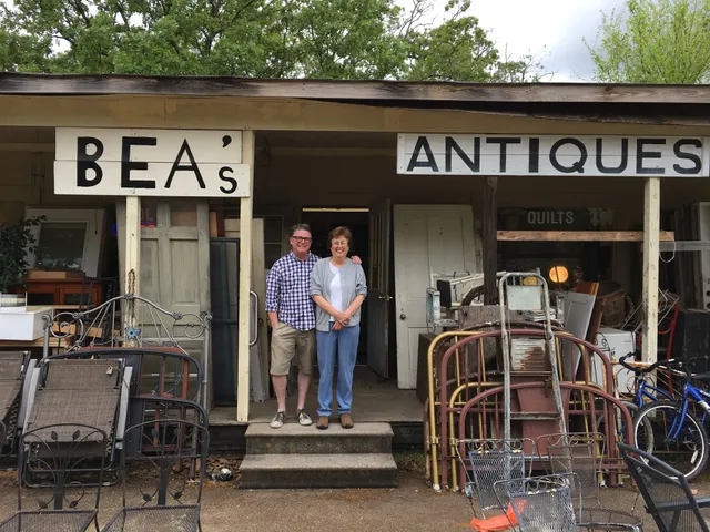 Bea's Antiques