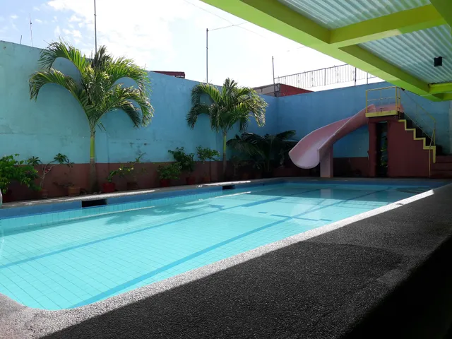 Karajee Private Pool
