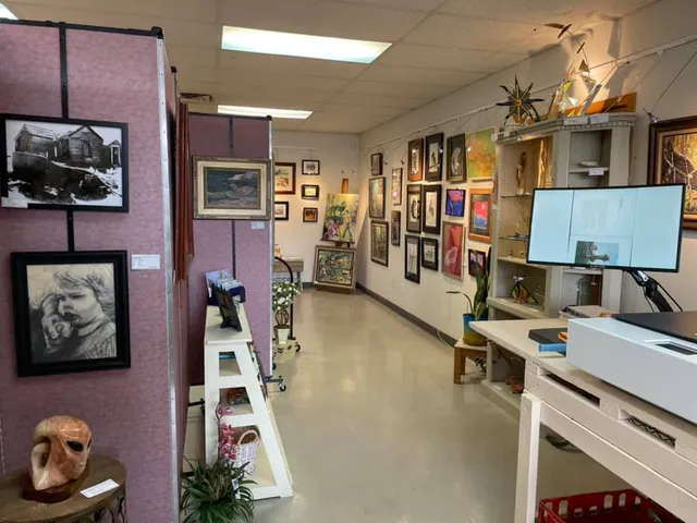 Sanderosa Art Gallery