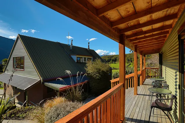 Makarora Mountainview Wilderness Accommodation