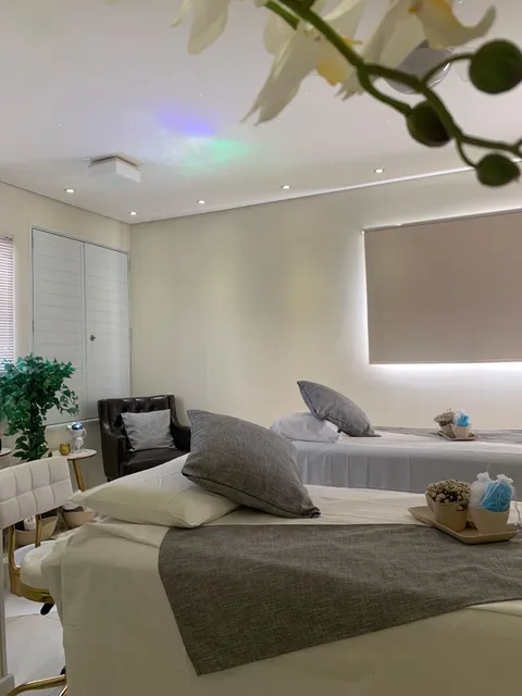 Spa House by Damaris