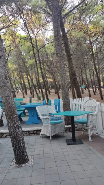 Beach Bar Omnia - Food & Fun