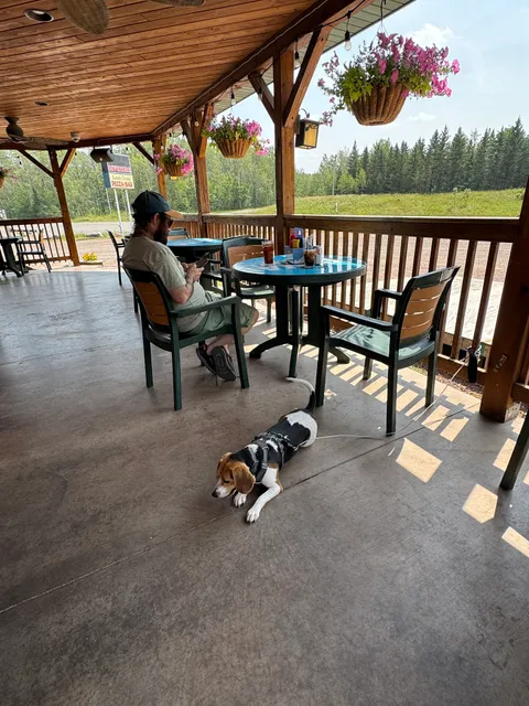 Rapids Riverside Bar & Grill