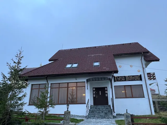 Pension Chesa Montana