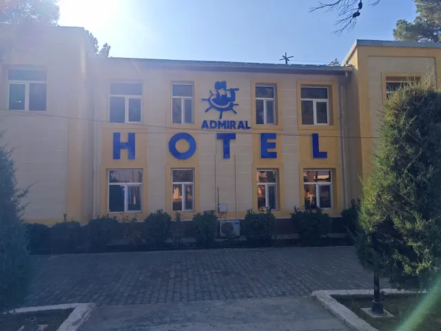 Admiral hotel
